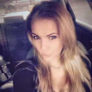 Meet your Posher, Courtney